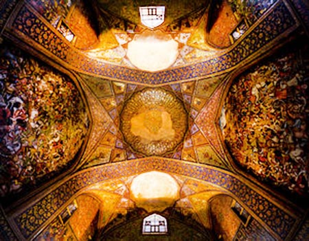 بنای تاریخی کاخ چهل ستون اصفهان